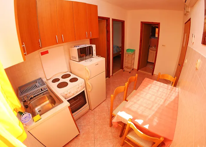 And Zvjezdana شقة *