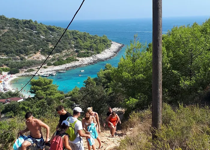 And Zvjezdana شقة