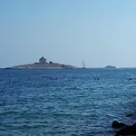 And Zvjezdana * 赫瓦尔
