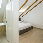And Zvjezdana * Хвар