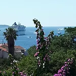 公寓 And Zvjezdana *