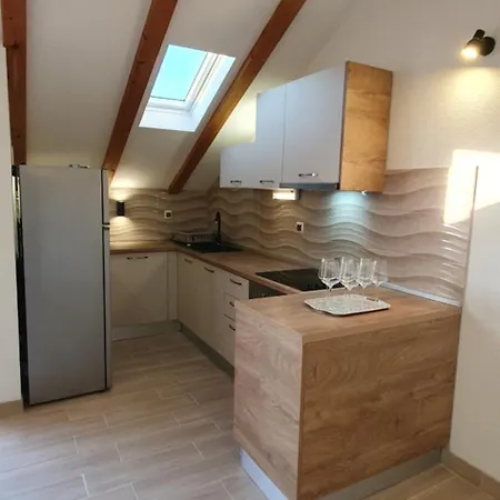 And Zvjezdana Apartman