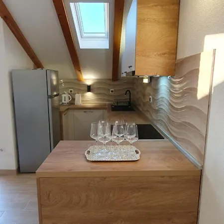 And Zvjezdana Apartment
