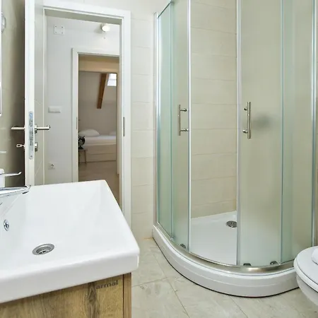 Apartman And Zvjezdana Hvar Town