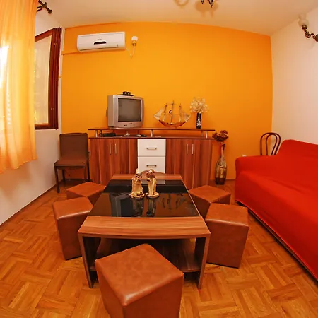 And Zvjezdana Apartman Hvar Town