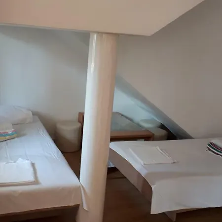 Appartement Apartments&rooms Zvjezdana