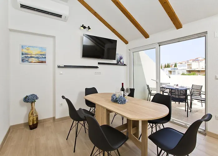 Apartment And Zvjezdana