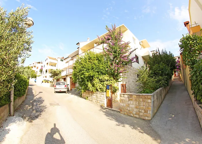 And Zvjezdana Apartment Hvar Town