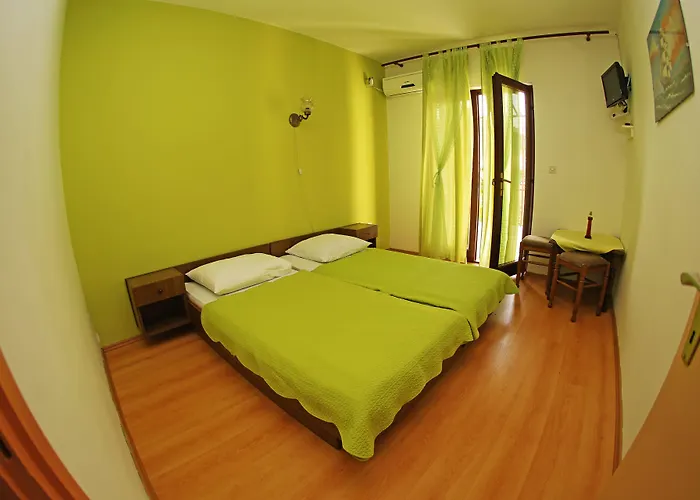 Apartment And Zvjezdana Hvar Town