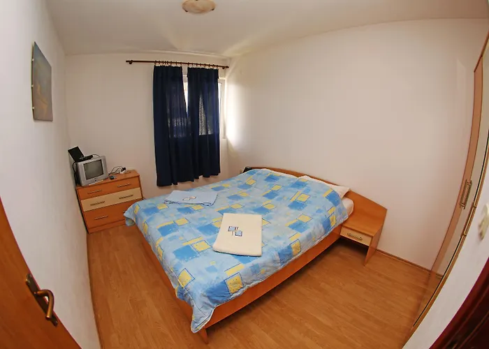 And Zvjezdana Apartment