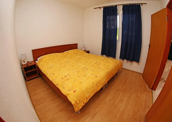 And Zvjezdana Apartment Hvar Town