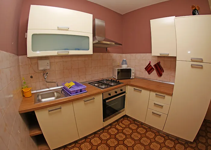 And Zvjezdana Apartment