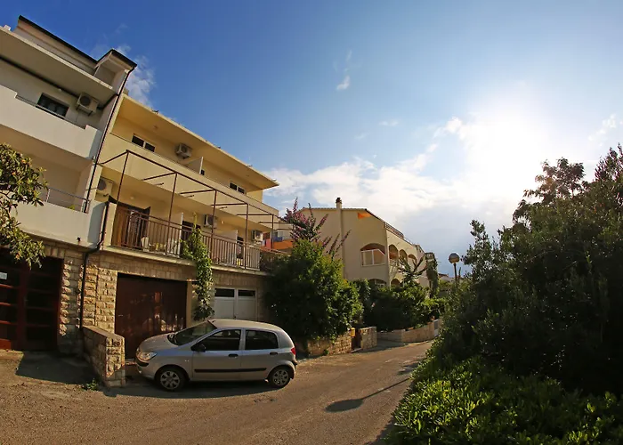 And Zvjezdana Apartment *